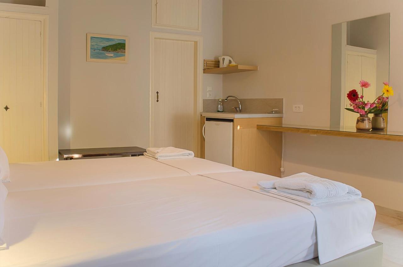 Kalypso Studios & Rooms Палеохора Екстер'єр фото